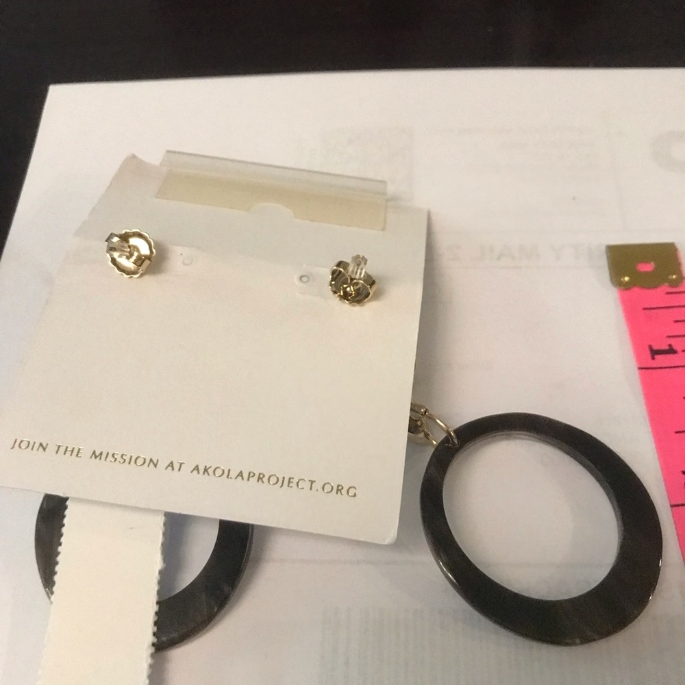 Akola earrings - Picture 4 of 6